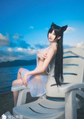 四只小奶猫看着妈妈吃饺子_720高清完整版播放