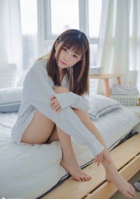 久久袜子丝袜的_1080高清在线观看