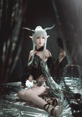 年轻的保姆hd