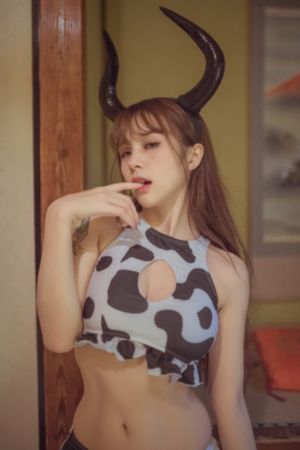 中文精品一卡2卡3卡4卡国色_蓝光手机在线看